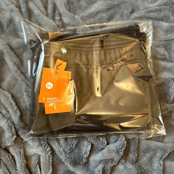Young LA men’s sweat shorts NWT - Picture 6 of 6